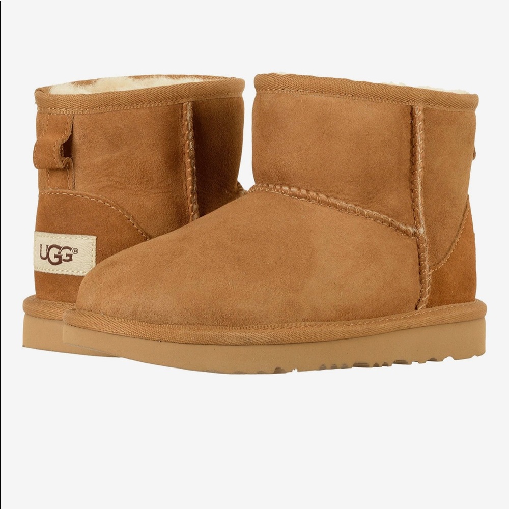 Uggs kids mini in chestnut size 6womens